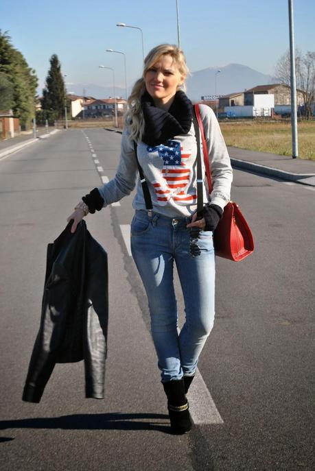 outfit jeans tacchi e giacca nera di pelle outfit felpa mickey mouse felpa topolino felpa mango jeans fornarina outfit jeans skinny outfit borsa rossa abbinamenti borsa rossa outfit jeans e tacchi come abbinare jeans e tacchi outfit invernali outfit febbraio 2015 outfit casual invernali mariafelicia magno colorblock by felym mariafelicia magno fashion blogger come abbinare la giacca in pelle nera abbinamenti felpa outfit scalda collo outfit borsa rossa outfit stivali buffalo orologio gufo italy orologio in legno winter outfits sweatshirt outfit how to wear sweatshirt skinny jeans how to wear skinny jeans how to wear red bag outfit red bag skinny jeans outfit red bag outfit mango sweatshirt mickey mouse sweatshirt buffalo boots how to wear jeans and heels casual winter outfits fashion bloggers italy italian fashion bloggers blonde hair blonde girls 