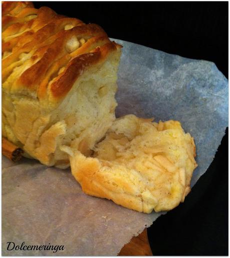 PULL APART BREAD Mela, Cannela e Zenzero PULL APART BREAD Mela, Cannela e Zenzero