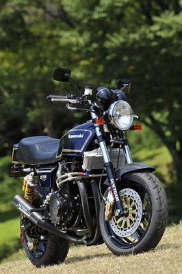 Kawasaki Z 750 FX Special  by Sanctuary Tokyo West