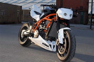 KTM RC8 street  fighter