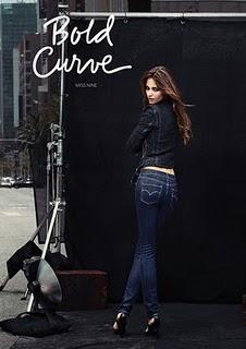 Supreme Levi's Curve ID - Ora le curve ci sono! Supreme Levi's Curve ID - Ora le curve ci sono!