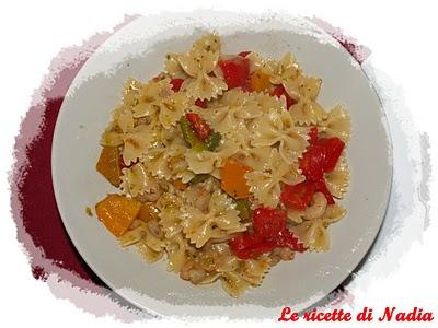 Farfalle con Peperoni e Gamberetti