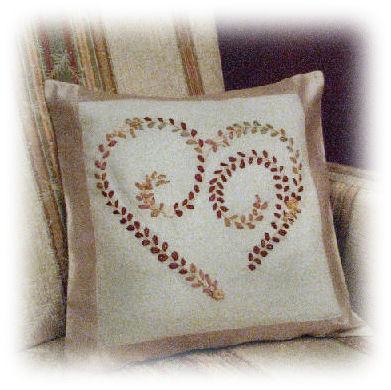 Silk Ribbons: un cuore di cuscino!