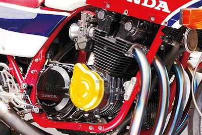 Honda CB 1100 R by Top End