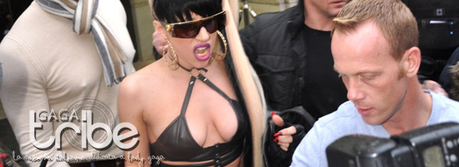 Candids: Lady GaGa a Toronto (04/03/2011)