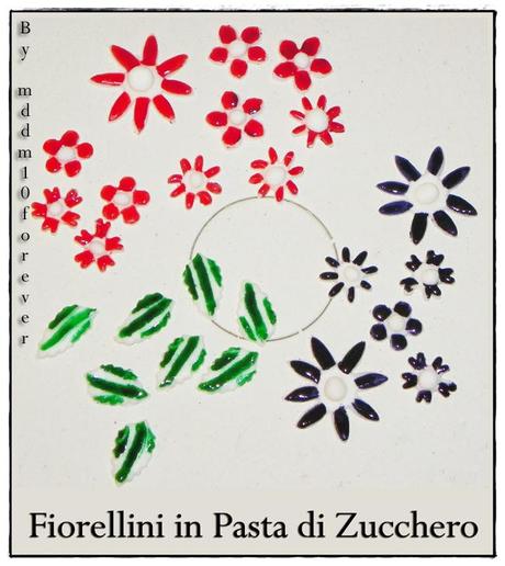 FIORELLINI IN PASTA DI ZUCCHERO