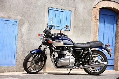 Kawasaki W 650 Special by JB Power