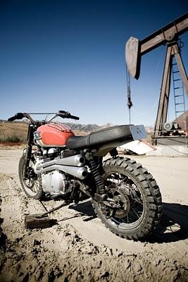 Triumph Scrambler Racing-TROPHY 55 by JOMO