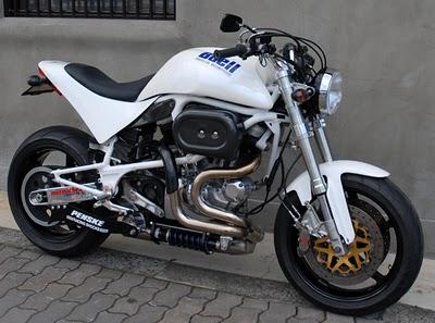 Buell S1 White Lightning by Tramp