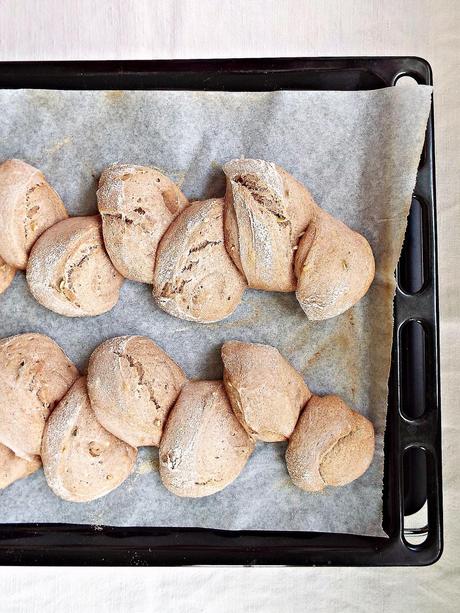 Spighe di pane integrale con yogurt greco e semi di girasole