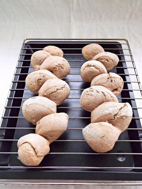 Spighe di pane integrale con yogurt greco e semi di girasole