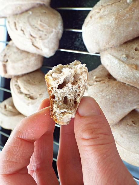 Spighe di pane integrale con yogurt greco e semi di girasole