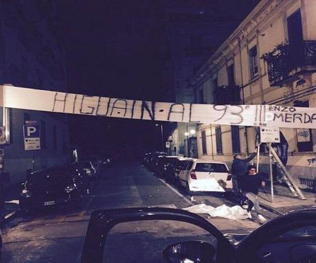 Striscione Higuain