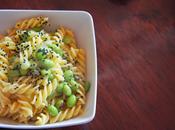 Fusilli riso mais alla mela curry edamame