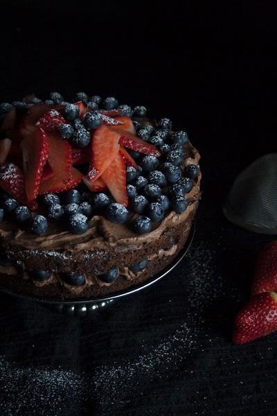 Torta al cioccolato con crema al mascarpone e frutta _8