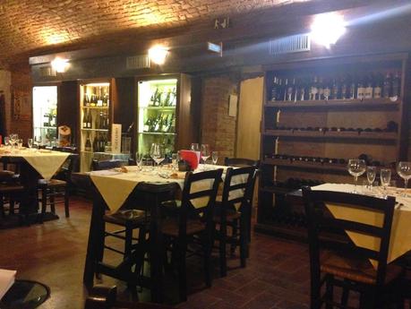 Osteria Del Teatro - Vicolo Bartolini 1 - Imola (BO) - Tel. 054222954