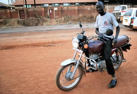 Diario africano - 50/In moto al Lacor