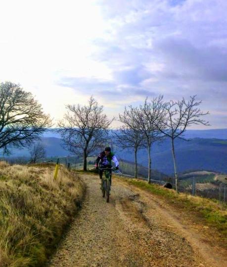 Fun-filled time on mtb with other bikers (7/2, 2015)