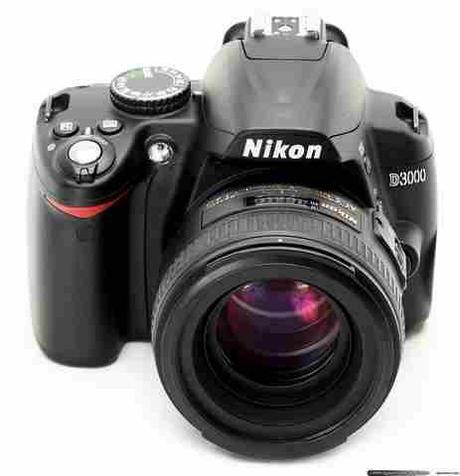 Download Manuale Italiano e libretto di istruzioni della macchina fotografica reflex Nikon D3000. Trucchi e uso per foto perfette