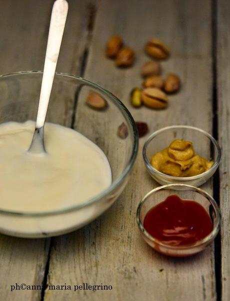 Gamberoni croccanti al pistacchio e cioccolato: prima ricetta, colonna sonora ed un po' di storia del cioccolato per #SanValentino