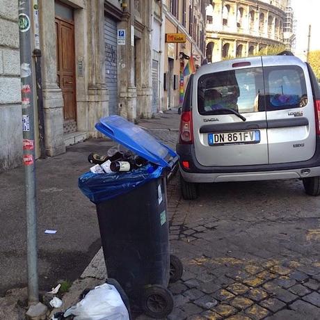 Gay Street regno incontrastato dell'illegalità. Se è ridotta così poi è ovvio che ci siano violenze e aggressioni