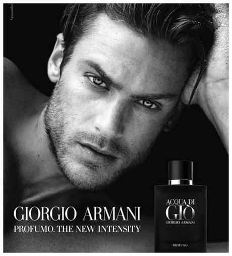 Giorgio Armani Acqua Di Gio modello Jason Morgan Campagna Spara 002 Jason Morgan pone per chiudere, per la campagna di fragranza Giorgio Armani Acqua Di Gio