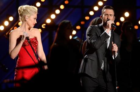 Gwen Stefani Adam Levine 800x525 Grammy Awards 2015 Mens Stile: Sam Smith, Beck, John Mayer + More