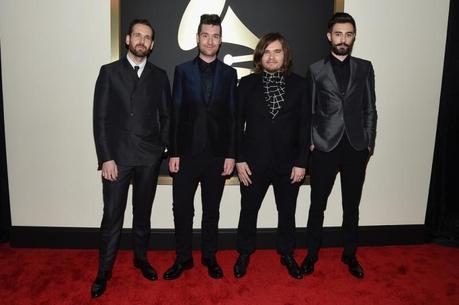 Bastille 800x531 Grammy Awards 2015 Mens Stile: Sam Smith, Beck, John Mayer + More