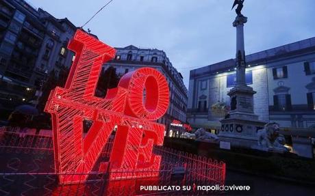 Luminarie di San Valentino da via Calabritto a Piazza dei Martiri