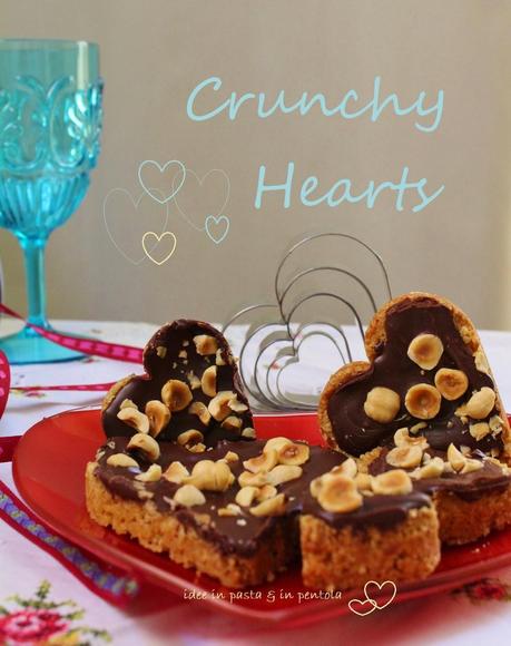 Crunchy Hearts, Cuori Croccanti di Crusca con Topping di Cioccolato e Nocciole