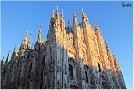 Con il naso all’insù nel cuore di Milano.