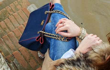 Outfit: cappotto cammello, ballerine leopardate e borsa blu by Franco Pugi