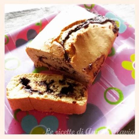 Plumcake alla crema di nocciole