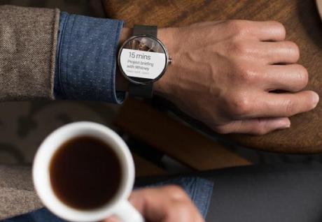 Moto 360 è lo smartwatch più venduto al momento