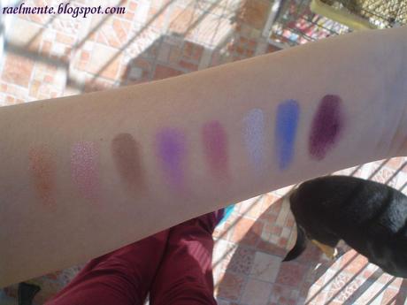 Review: Makeup Revolution Awesome 100 Eyeshadow Collection