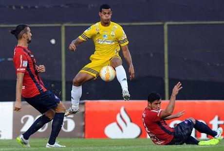 Copa Libertadores: un super Rivas firma l’impresa del Deportivo Tachira; Corinthians, pari in Colombia