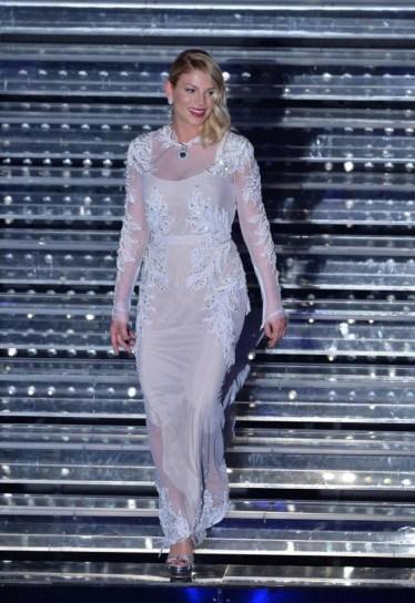 vestito-stile-sposa-per-emma