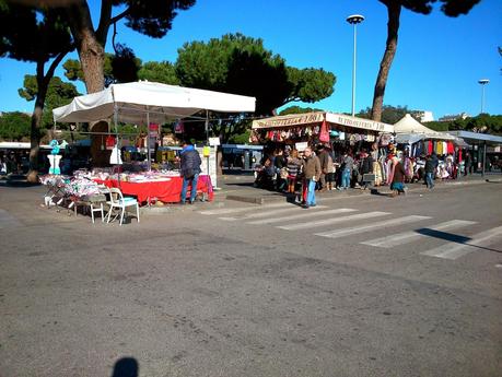 Roma Termini e Piazza dei Cinquecento: capolinea dell'umanità. 80 foto strazianti per provare a rendersi conto di come è ridotta la zona più importante della città