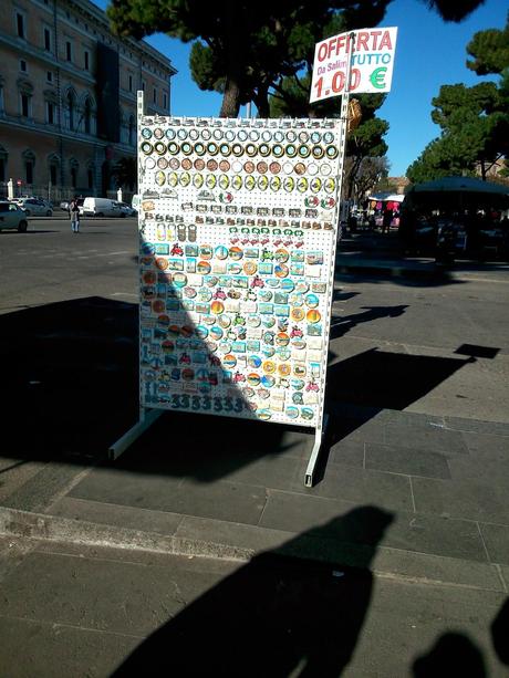 Roma Termini e Piazza dei Cinquecento: capolinea dell'umanità. 80 foto strazianti per provare a rendersi conto di come è ridotta la zona più importante della città