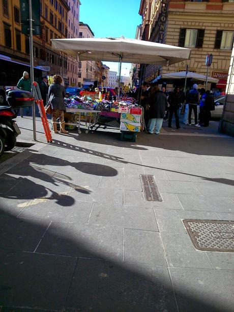 Roma Termini e Piazza dei Cinquecento: capolinea dell'umanità. 80 foto strazianti per provare a rendersi conto di come è ridotta la zona più importante della città