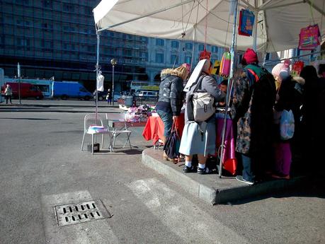 Roma Termini e Piazza dei Cinquecento: capolinea dell'umanità. 80 foto strazianti per provare a rendersi conto di come è ridotta la zona più importante della città