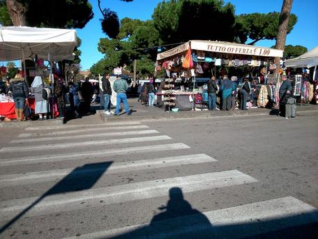 Roma Termini e Piazza dei Cinquecento: capolinea dell'umanità. 80 foto strazianti per provare a rendersi conto di come è ridotta la zona più importante della città