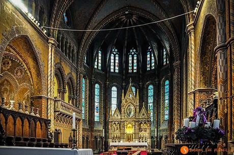 Visitare Budapest - Interno Chiesa di San Mattia