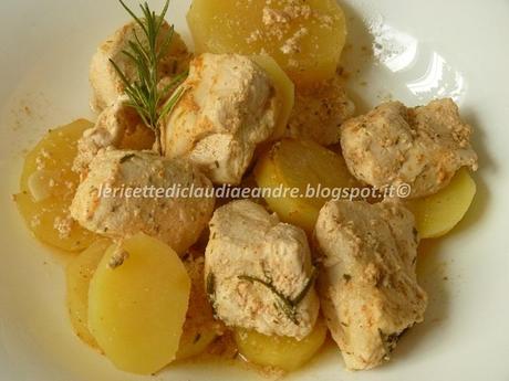 Pollo speziato con patate, al forno