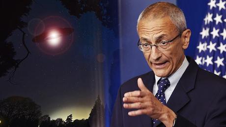 Consigliere del presidente Obama: pentito di non aver divulgato documenti sul caso UFO