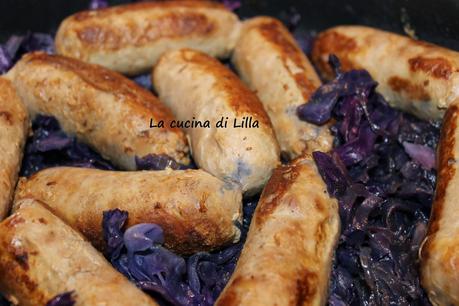 Secondi: Cavolo cappuccio viola e salsicce