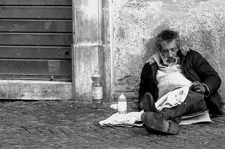 Vaticano apre barberia per clochard