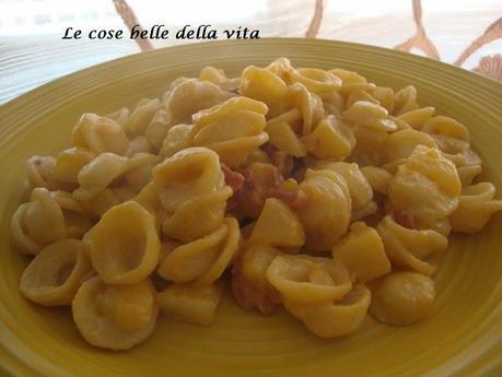 Orecchiette con patate panna e speck