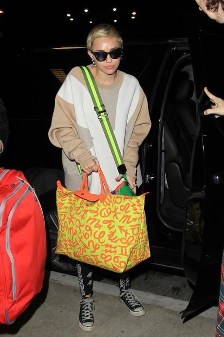 Miley Cyrus JS Spring 15 HD - 300dpi