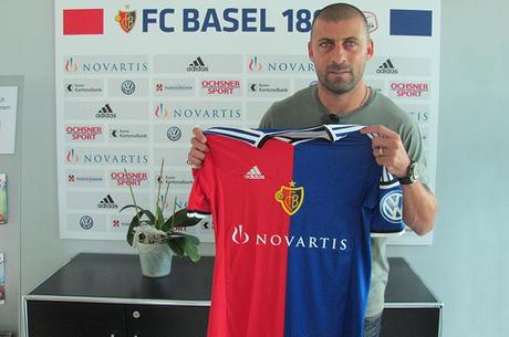 Ex Inter, Samuel: ”Per tornare al vertice ci vorra’ tempo, il mio cuore appartiene al Basilea, mi imbarazza…”